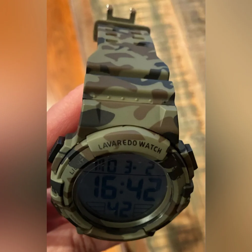 Lavaredo Mens Digital Military Sports Watch